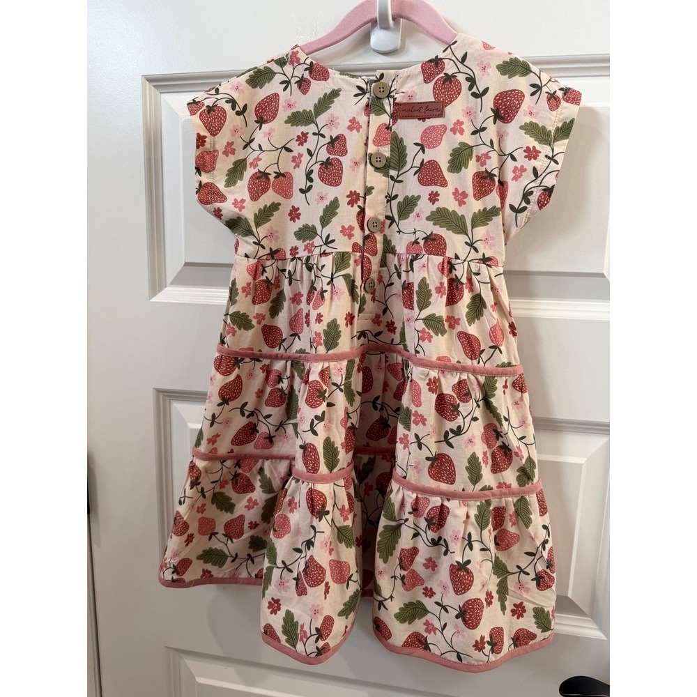 Velvet Fawn Girls 4T Strawberry Print Tiered Cotton Dress Cream Red Pink Floral